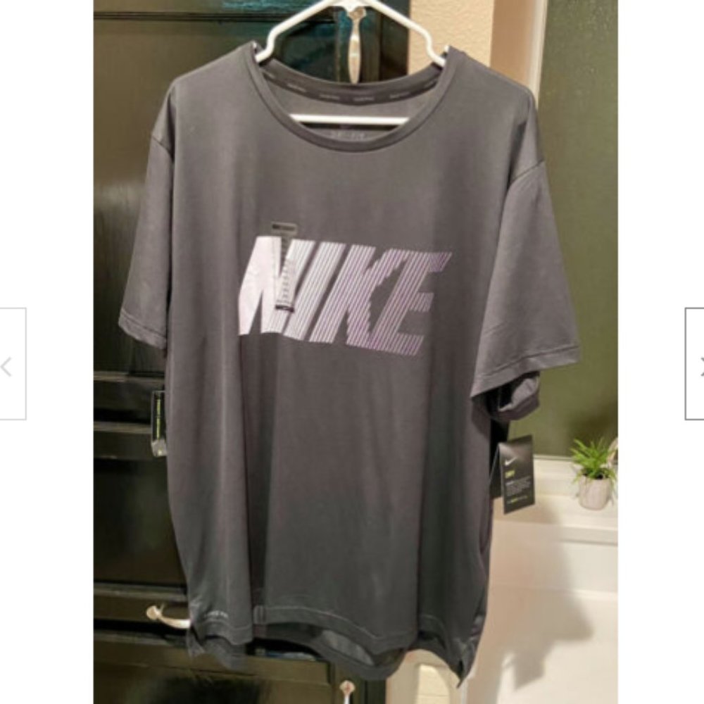 Nike Men's Dri Fit Short Sleeve XXL